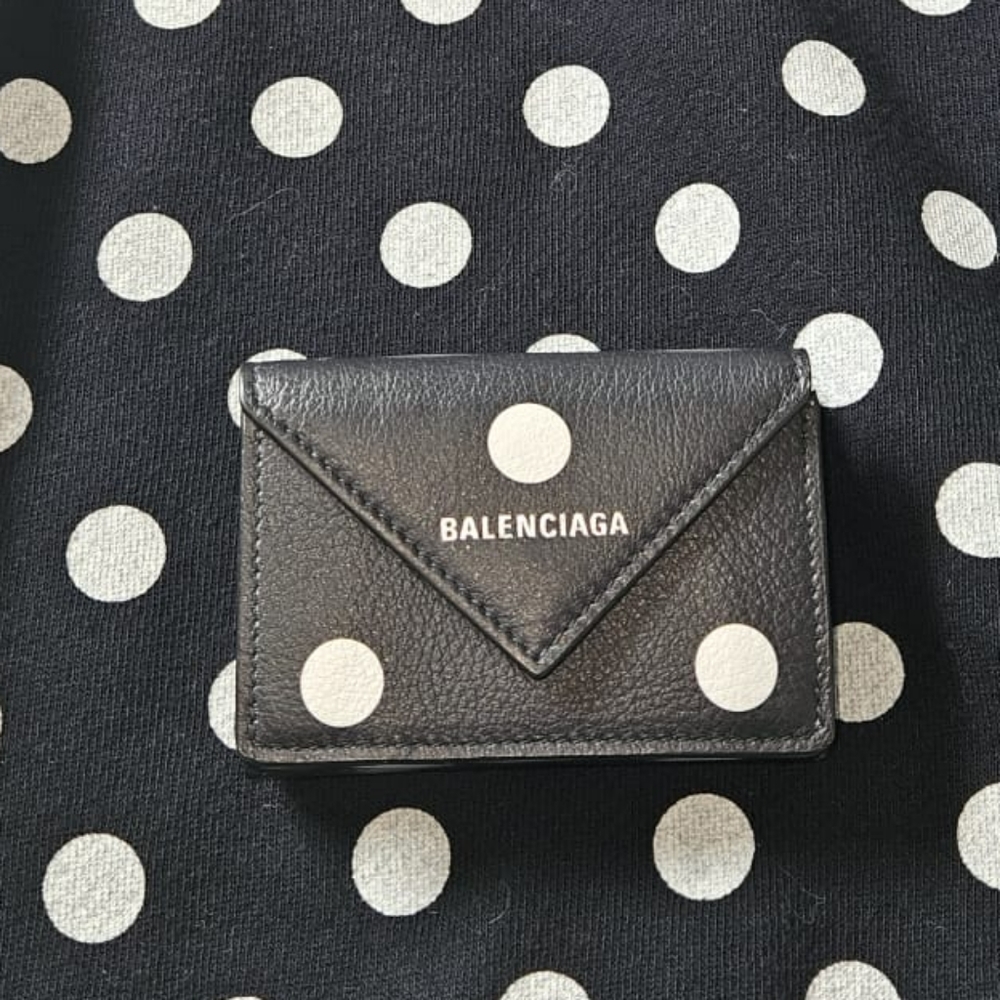 WOMEN'S PAPIER MINI WALLET SPRAYED POLKA DOTS PRINTED IN BLACK